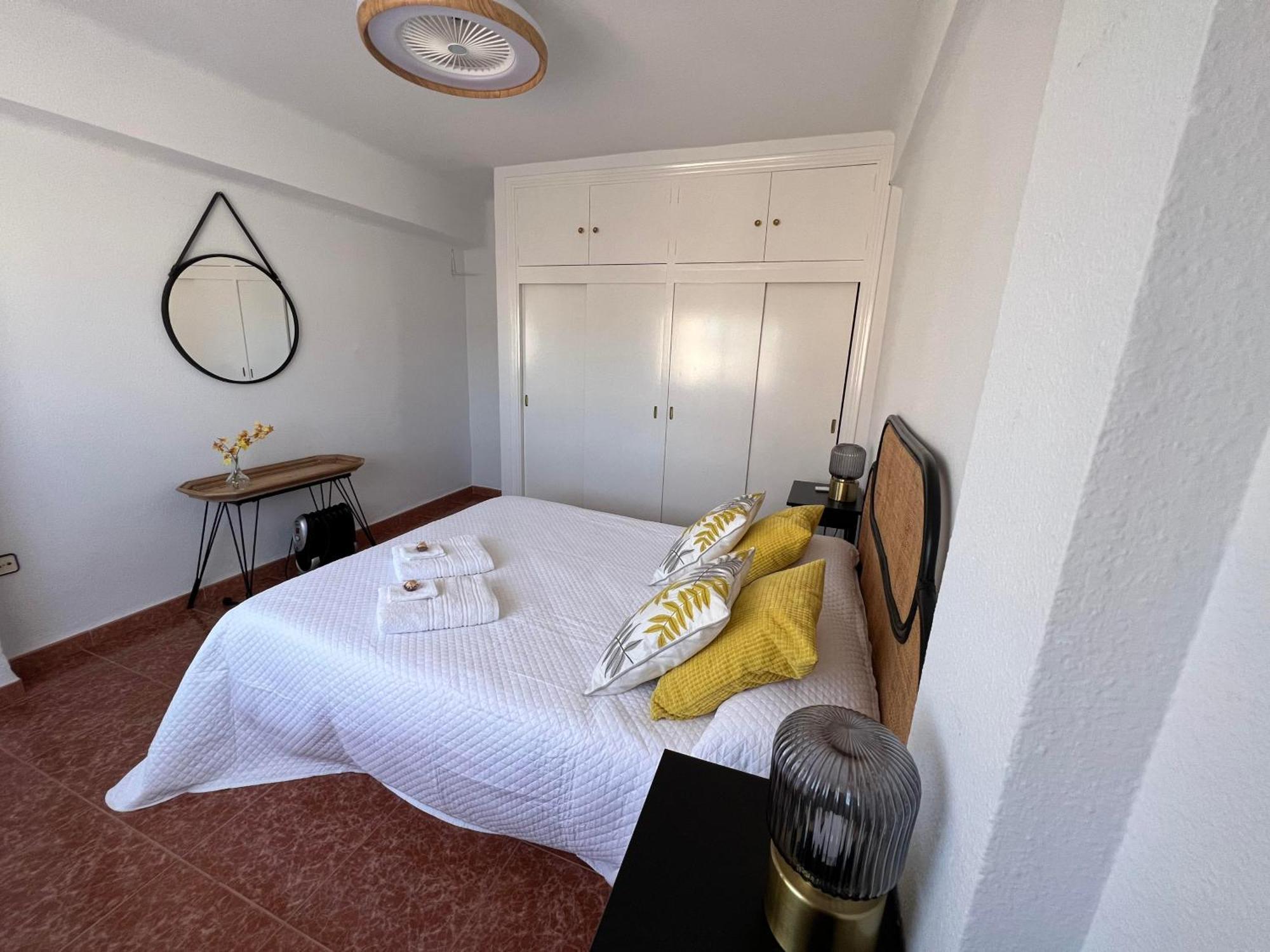 Gran Apartamento Con Parking Gratis Centro De Málaga Kültér fotó