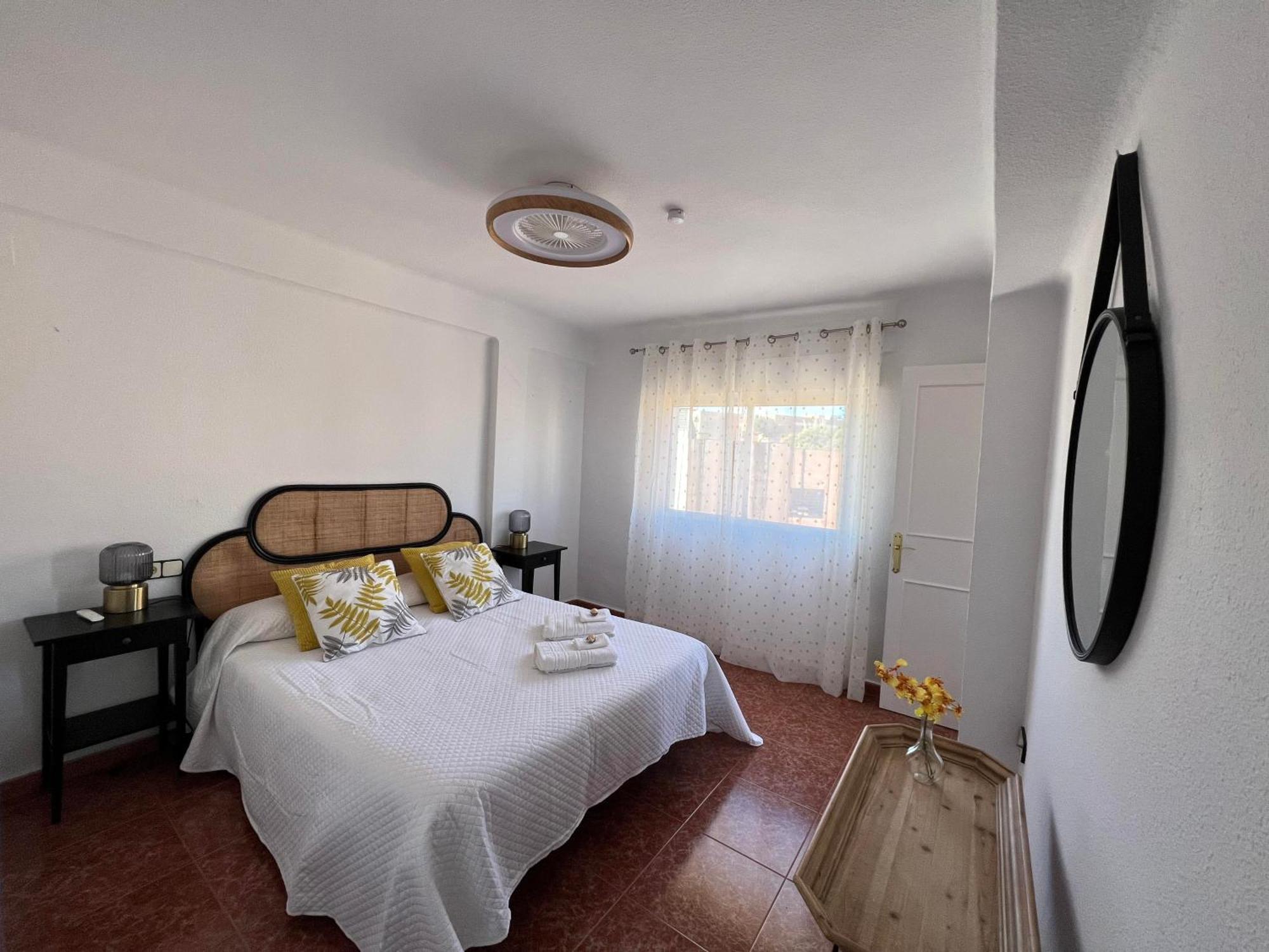 Gran Apartamento Con Parking Gratis Centro De Málaga Kültér fotó